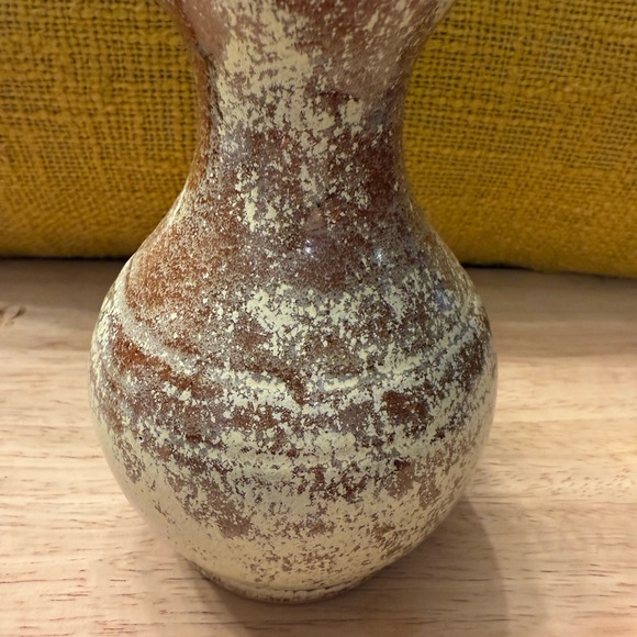 Rustic Ceramic Vase - Picture 4 of 5